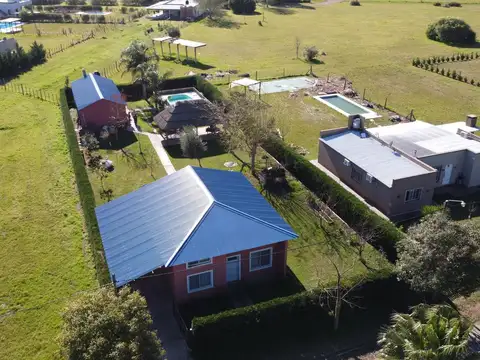 Casa Quinta en Venta en Barrio Driving Golf – Quincho y Pileta