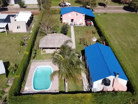 Casa Quinta en Venta en Barrio Driving Golf – Quincho y Pileta
