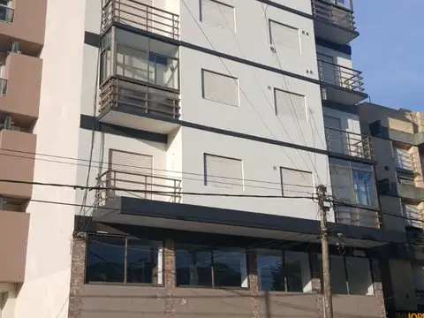 Departamento a 2 cuadras del mar, metros del centro con gas natural (120481)