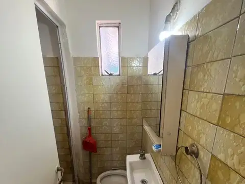 Oficina, consultorio monoambiente 30 mt. Balcón.Kitchinete.