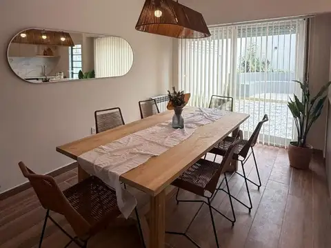 DUPLEX DE DOS PLANTAS EN PARQUE LURO