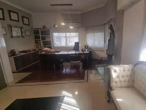 Depto Tipo Casa en Venta de 8 dormitorios