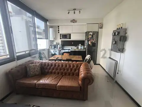 EXCELENTE MONOAMBIENTE DIV/ AL FRENTE , GARAJE CUBTO., BALCÓN Y TERRAZA PROPIA – VILLA DEL PARQUE