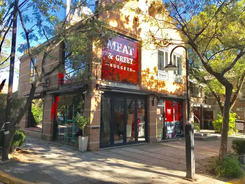 Local en Venta Via Púb.