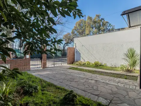 Luis Dellepiane 5200
