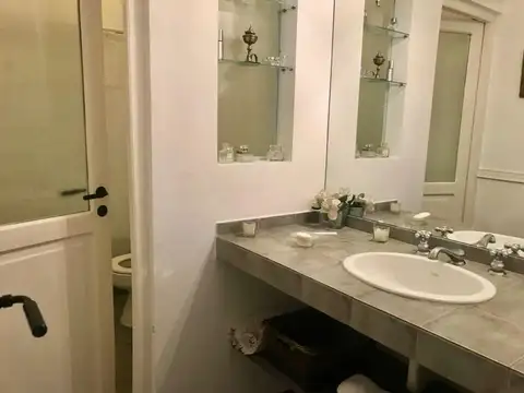 Casa 3 ambientes con 2 baños