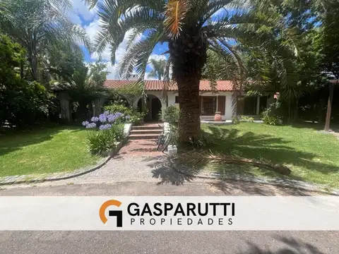 Casa en Venta en Aranjuez Cc con Pileta. Apto crédito