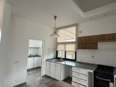 Casa en Alquiler en La Cañada - Los Arces, USD 1.100