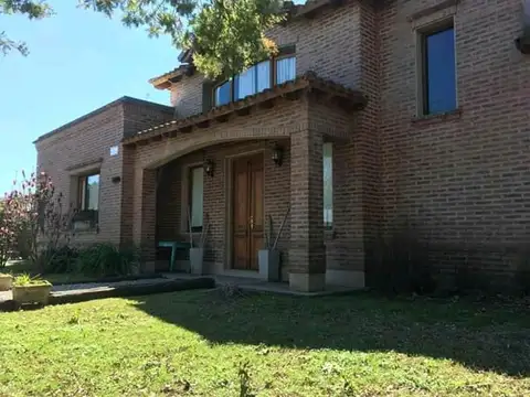 Quinta en Venta de 4 dormitorios