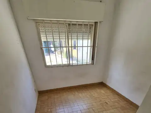 VENTA DE CASA 3AMBIENTES MARTIN CORONADO