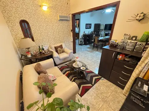Depto Tipo Casa 4 ambientes con 2 baños