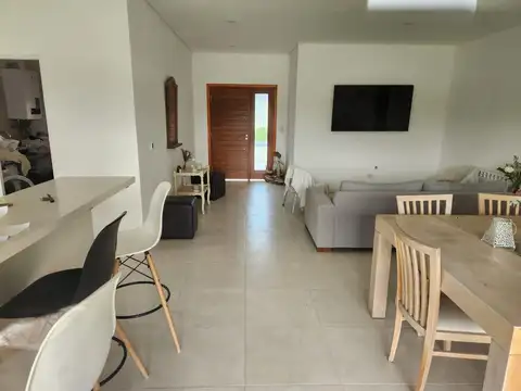 Casa en Alquiler en San Sebastian, USD 1.200