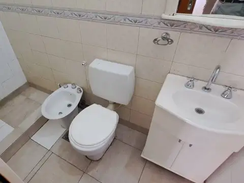 Depto Tipo Casa 3 ambientes con 1 baño