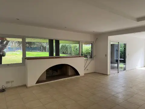 Excelente propiedad en alquiler - 3 Domitorios - 2 escritorios - jardin - pileta