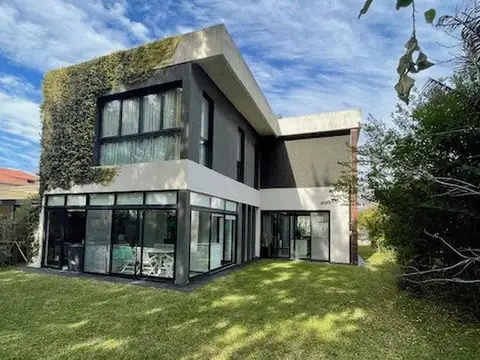 Casa en Venta en Las Acacias Hudson, USD 450.000