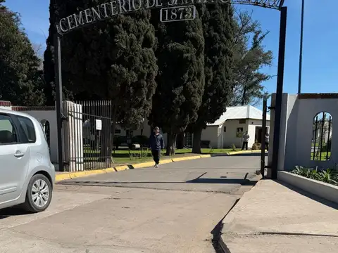 Belisario Roldán 100
