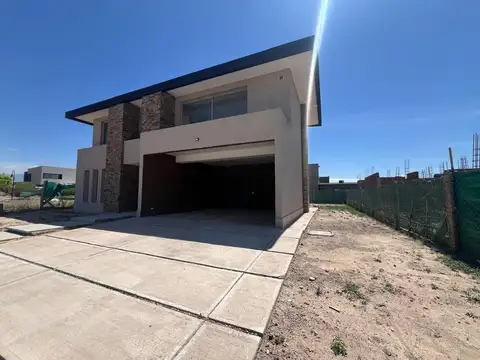 Casa en Venta en Carrodilla la Puntilla, USD 410.000