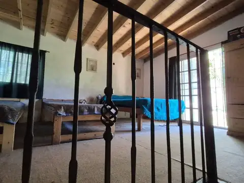 Casa 2 ambientes con 1 baño