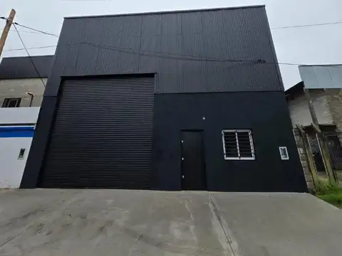 Galpon en Alquiler en Área de Promoción el Triángulo, $ 4.900.000