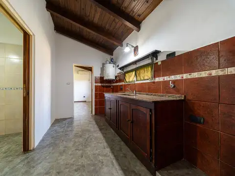 Casa 2 ambientes con 1 baño