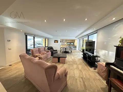 Casa en Alquiler en Rumenco, USD 2.600