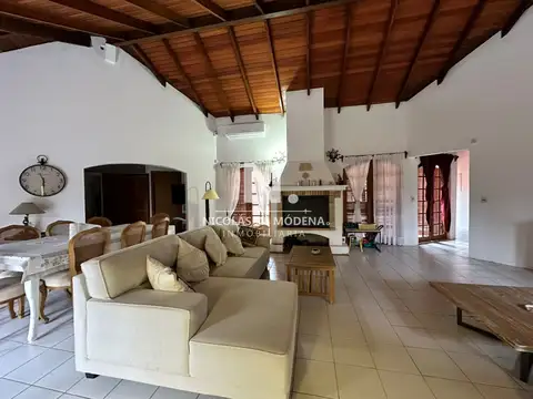 Casa en Alquiler Temporal de 4 dormitorios