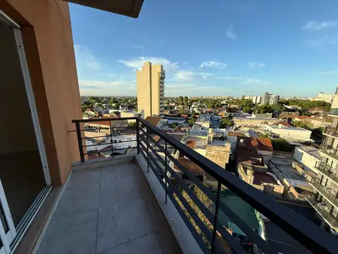 Av. Rosales 800. Departamento 2 amb con Cochera.