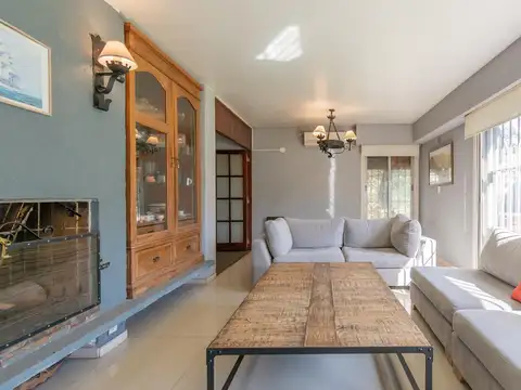 Depto Tipo Casa en Venta de 6 ambientes