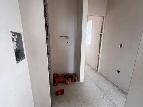EN VENTA DEPARTAMENTO DE 2 DORMITORIOS ABASTO