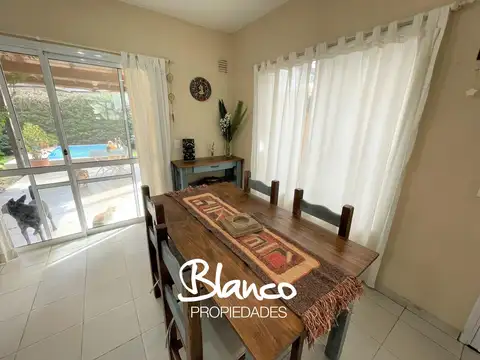 Casa 5 ambientes con 3 baños