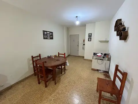Lisandro De La Torre 800, Piso 1°