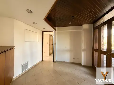 Departamento 8 ambientes con 2 baños