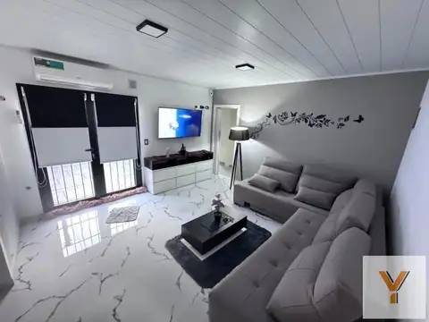 Depto Tipo Casa en Venta de 3 ambientes