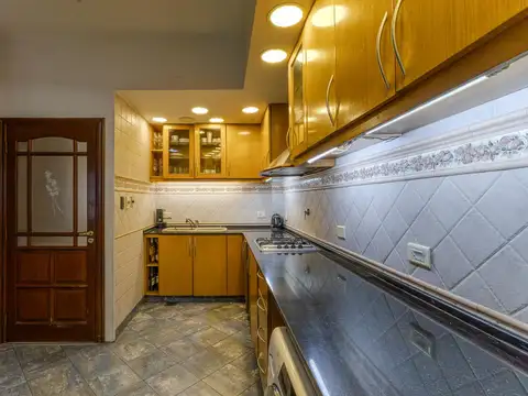 Depto Tipo Casa en Venta con 1 cocheras