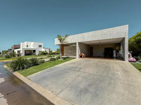 Casa en Venta en San Sebastian, USD 539.000