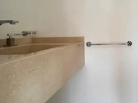 Departamento en Alquiler con 1 cocheras