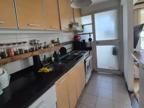Venta departamento 3 ambientes con lavadero y balcón