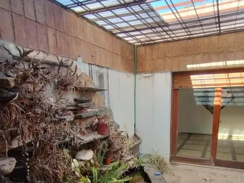 Casa en Venta con 4 cocheras