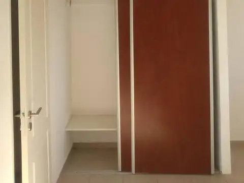 Depto Tipo Casa en Venta 8 años