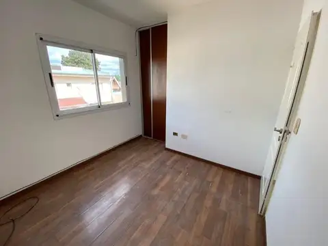 Depto Tipo Casa 3 ambientes con 2 baños