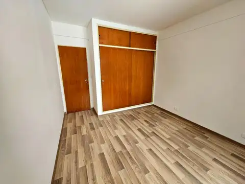 VILLA BALLESTER CENTRO: DEPTO 2 AMB CON COCINA INDEPENDIENTE