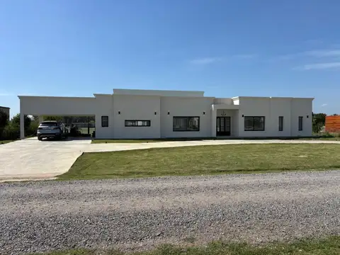 ALQUILER CASA 4 AMB- COMARCAS DE LUJAN - SAN ROQUE