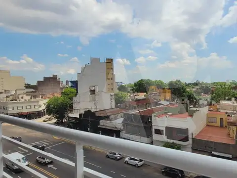 Venta departamento en Liniers 1 ambiente divisible luminoso frente norte