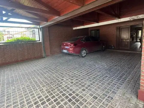 Casa en Venta en Los Pinos, USD 260.000
