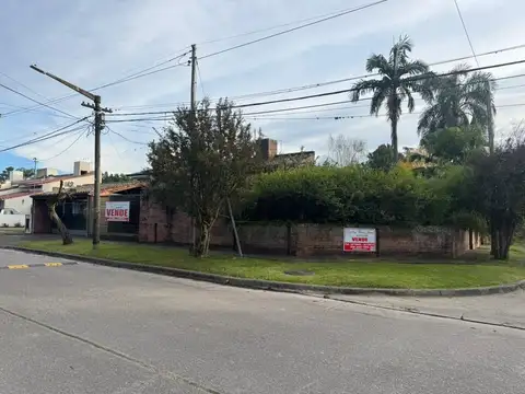PROPIEDAD EN VENTA - CRISOSTOMO 4417 ESQ FARIAS - ALT AV MATE DE LUNA 4400
