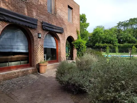 Casa en venta  - San Carlos C.C