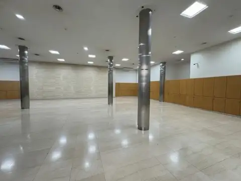 Local en Venta en San Nicolás, USD 5.000.000