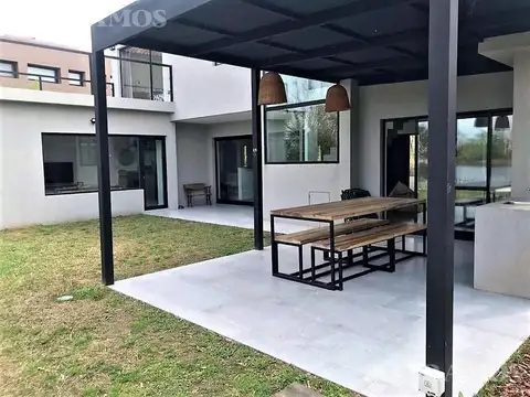 Casa en Alquiler en San Francisco, USD 3.400