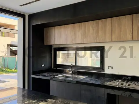 Casa en Alquiler de 3 dormitorios