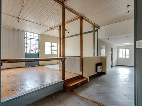Casa 5 ambientes con 2 baños